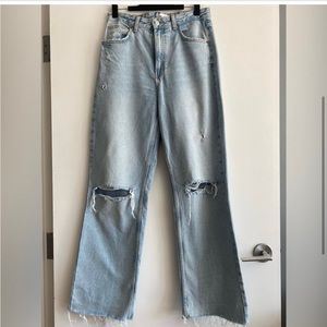 Zara Wide Leg Ripped Denim | 90s Full Length Raw Hem Denim in Light Blue Size 10